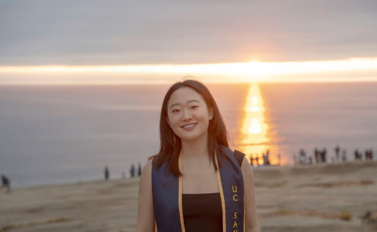 Jiyeon's Graduation Photo